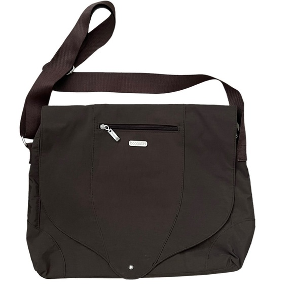 Baggallini Brown Messenger Bag laptop bag - Picture 1 of 10